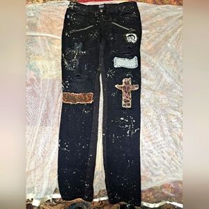Distressed Jeans